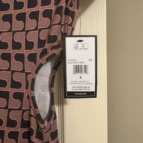 Volcom NWT size small maxi cut out dress - Picture 2 of 5